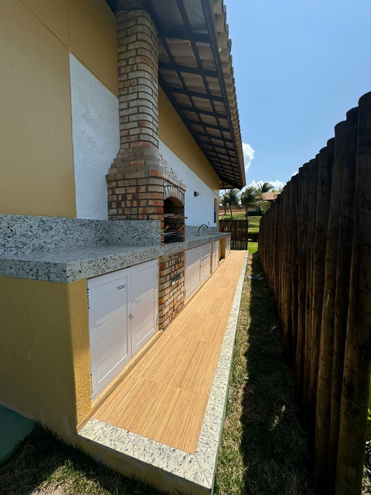 CHALÉ BEIRA-MAR À VENDA EM ZUMBI/RN – CONDOMÍNIO FECHADO COM SEGURANÇA 24H, foto 2 de 5